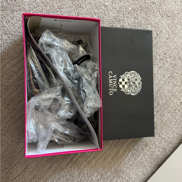 Vince Camuto black suede heels - Picture 13 of 14